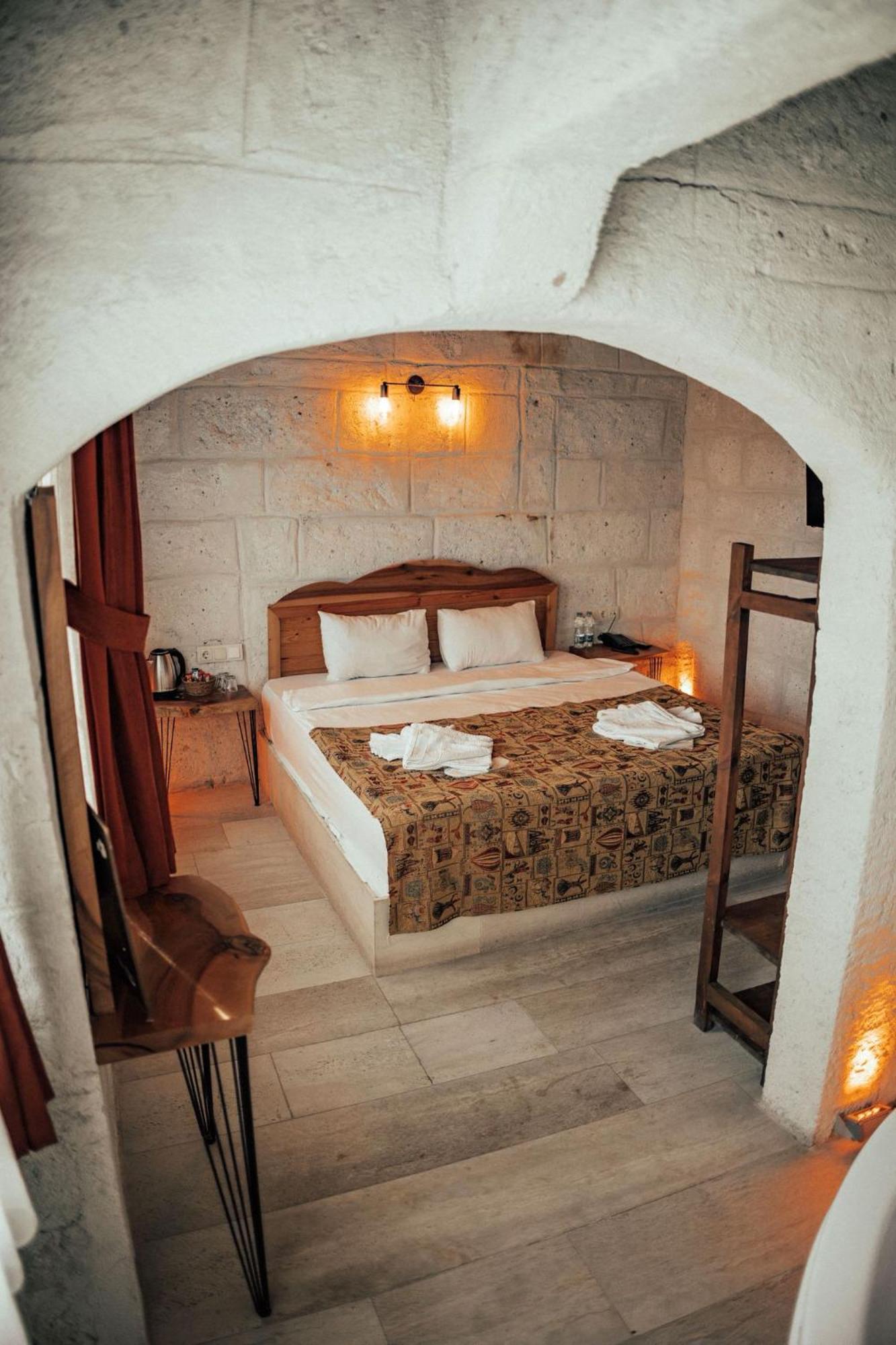 Cappadocia Snora Cave Hotel เนฟซิเฮียร์ ภายนอก รูปภาพ